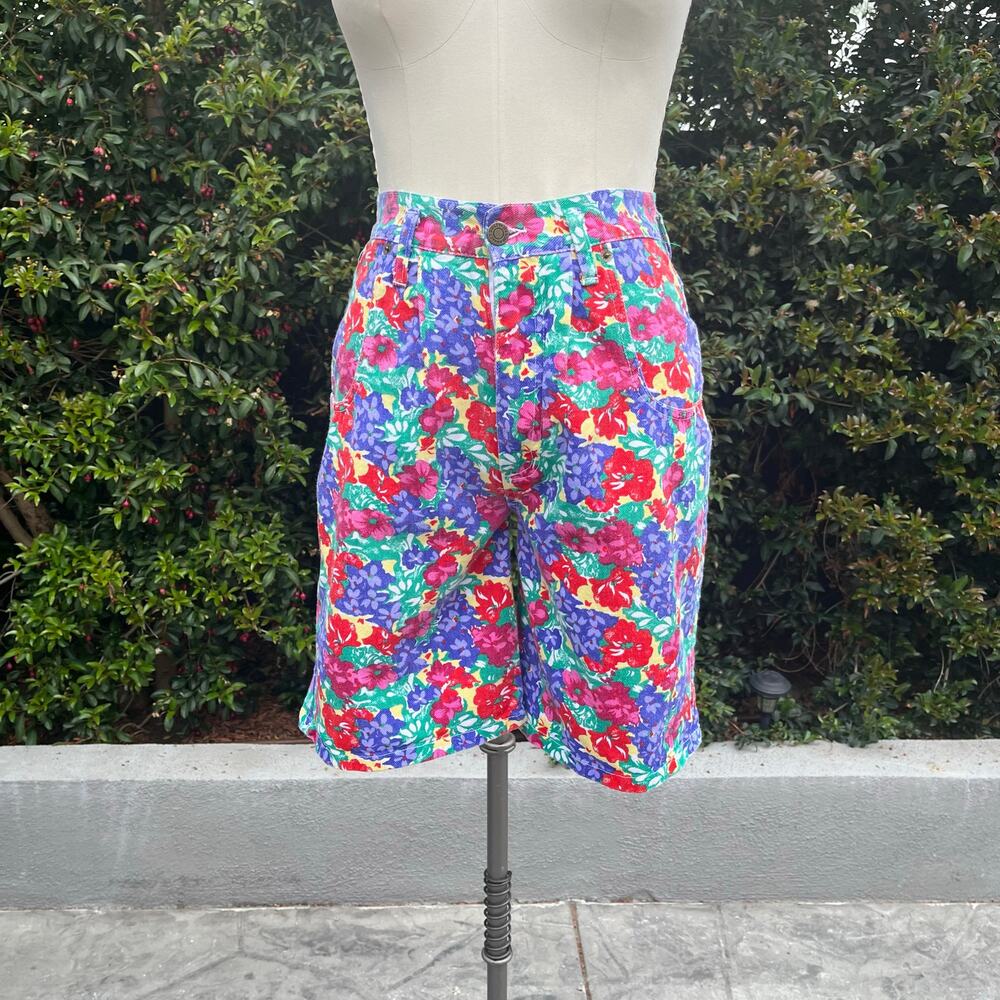Floral High-Waist Women’s Shorts in Multicolor
